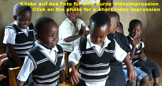 Klicke auf das Foto für eine kurze Videoimpression - Click on the photo for a short video impression of dancing kids
